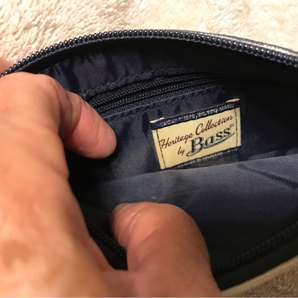 Heritage Collection by Bass Small Wristlet - Picture 6 of 6